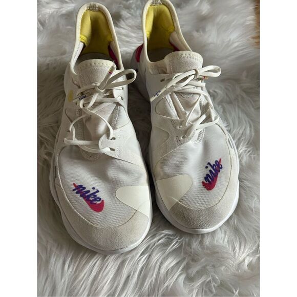 Nike Free RN 5.0 Laser Fuschia CI1289-100 Womens Size 11 - Picture 1 of 7